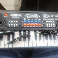 37 Keys Piano Keyboard Toy with Microphone, USB Power Cable & Sound Recording Function Analog Portable Keyboard - Essentials