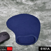 6161a Wrist S Mouse Pad Used For Mouse While Using Computer. - Essentials