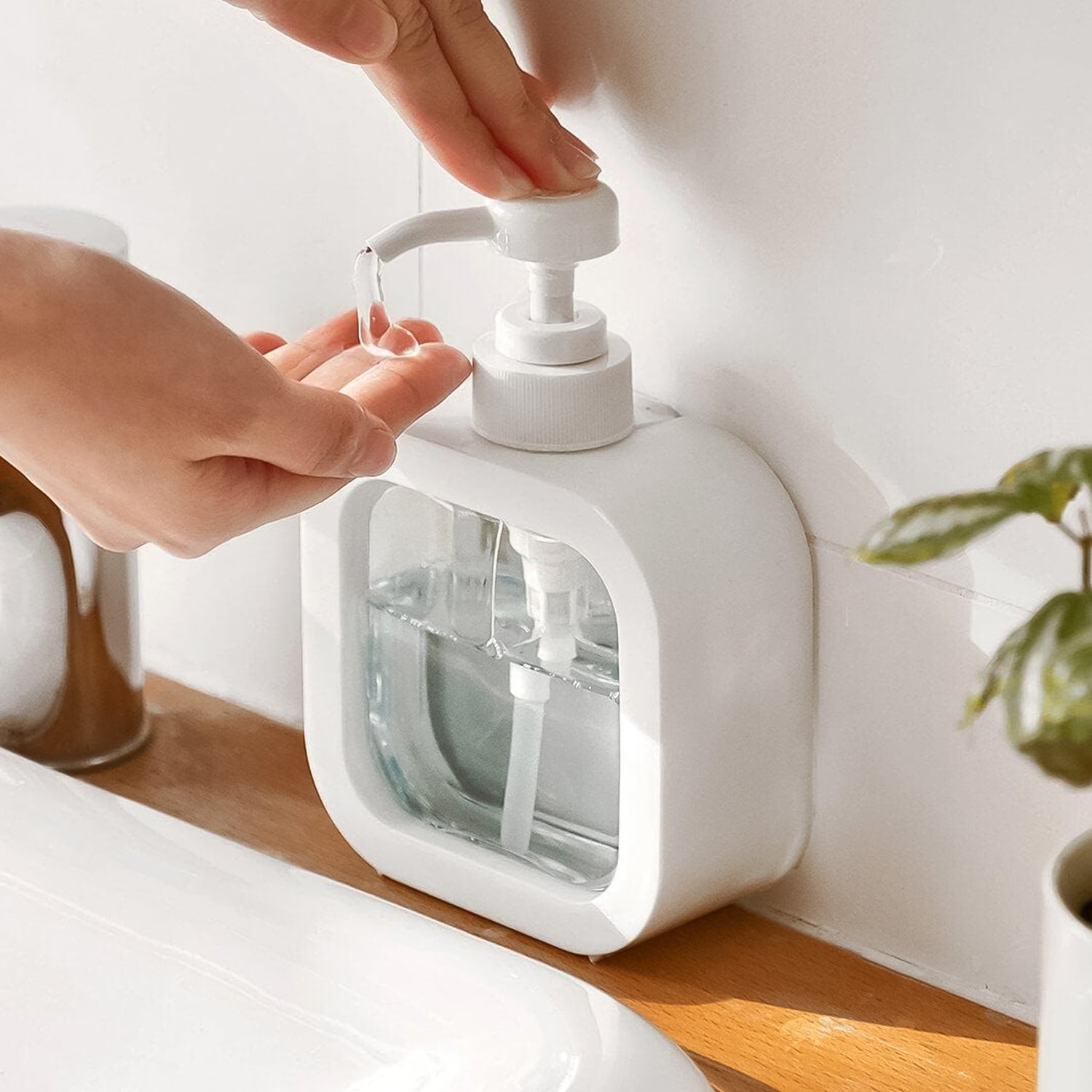 Snap Sink Dispenser Plastic Clear Empty Pump Lotion Bottles (1 Set) - Essentials